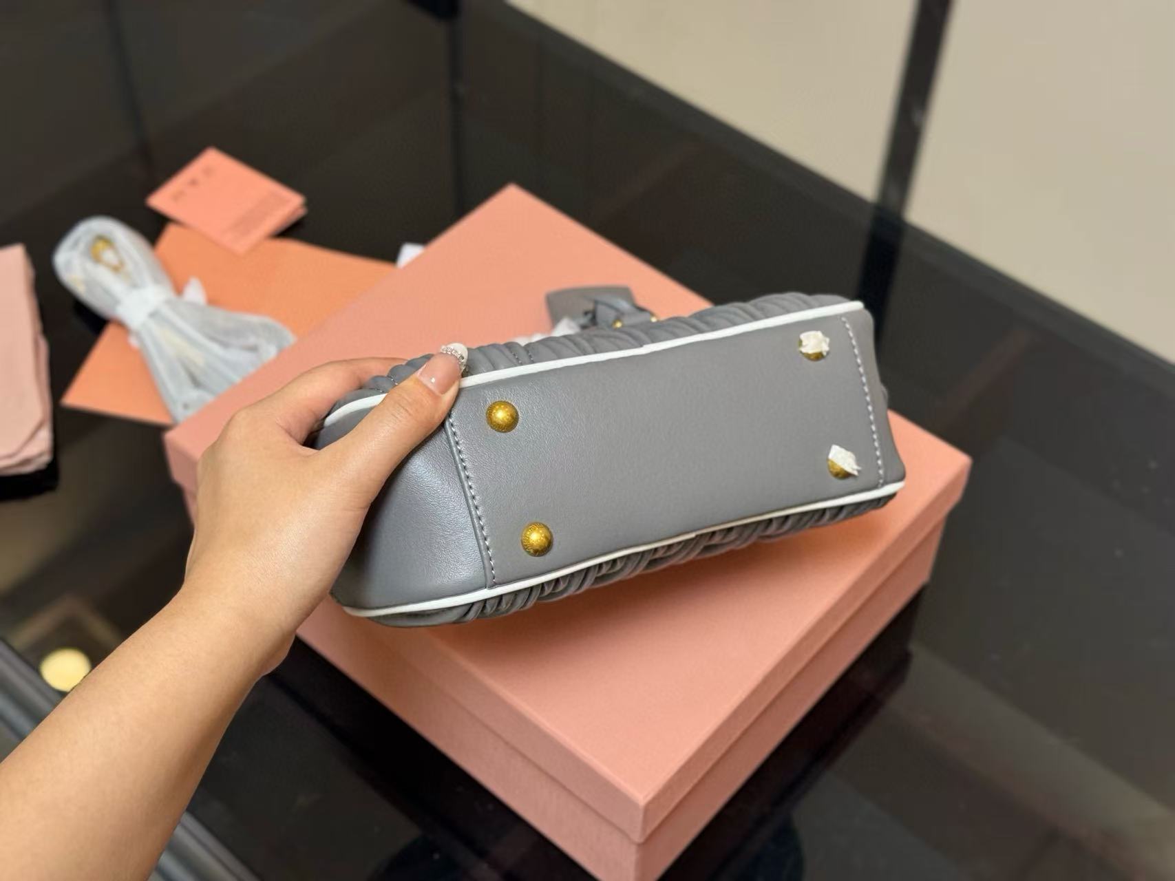 M1UM1U 牛革ボウリングバッグ【50％割引+送料無料】