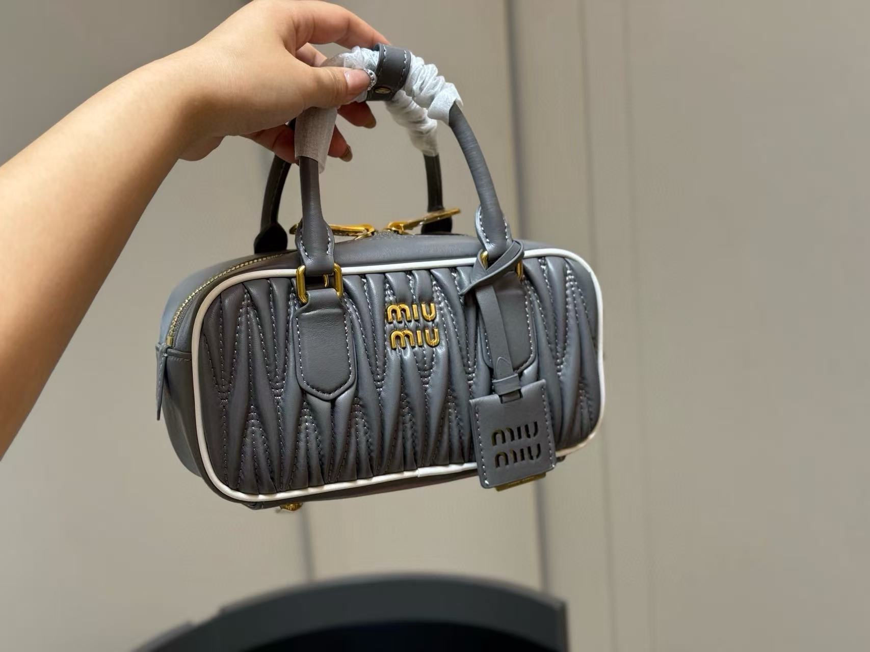 M1UM1U 牛革ボウリングバッグ【50％割引+送料無料】