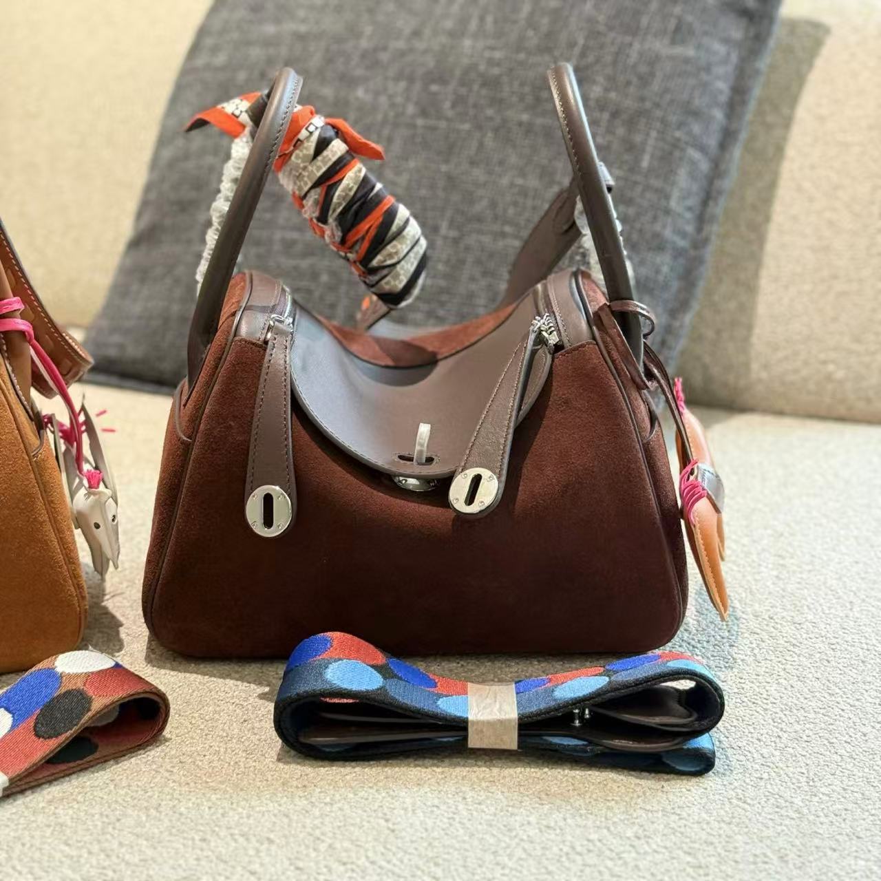 HERME5 lindy鹿革ショルダーバッグ【50％割引+送料無料】