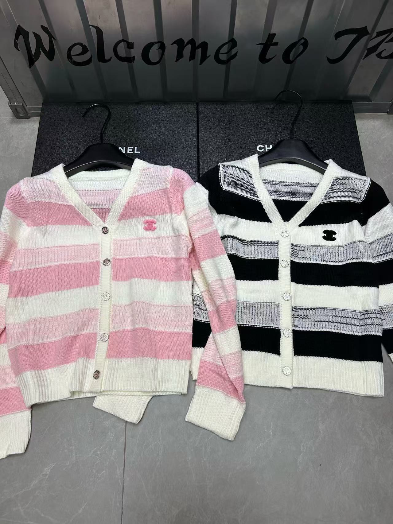 CHANE1 ストライプVネックウールカーディガン【50％割引+送料無料】