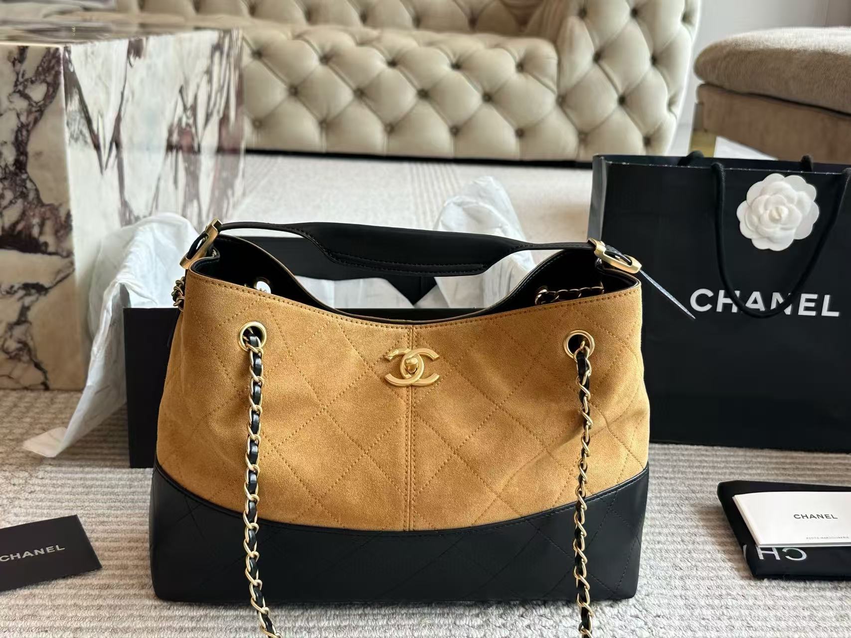 CHANE1チェーン付き鹿革ハンドバッグ【50％割引+送料無料】