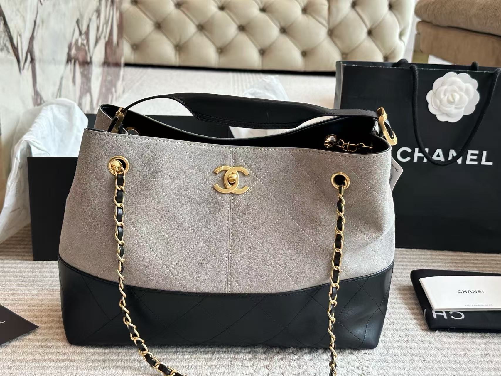 CHANE1チェーン付き鹿革ハンドバッグ【50％割引+送料無料】