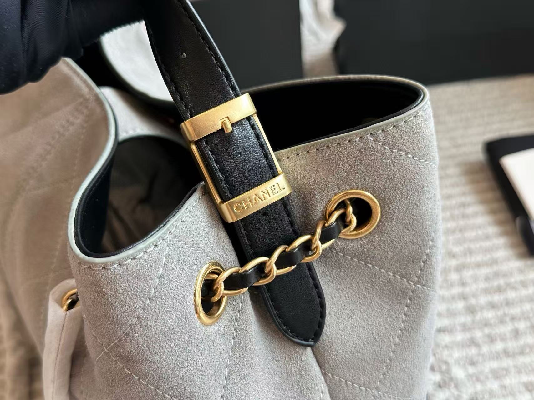 CHANE1チェーン付き鹿革ハンドバッグ【50％割引+送料無料】