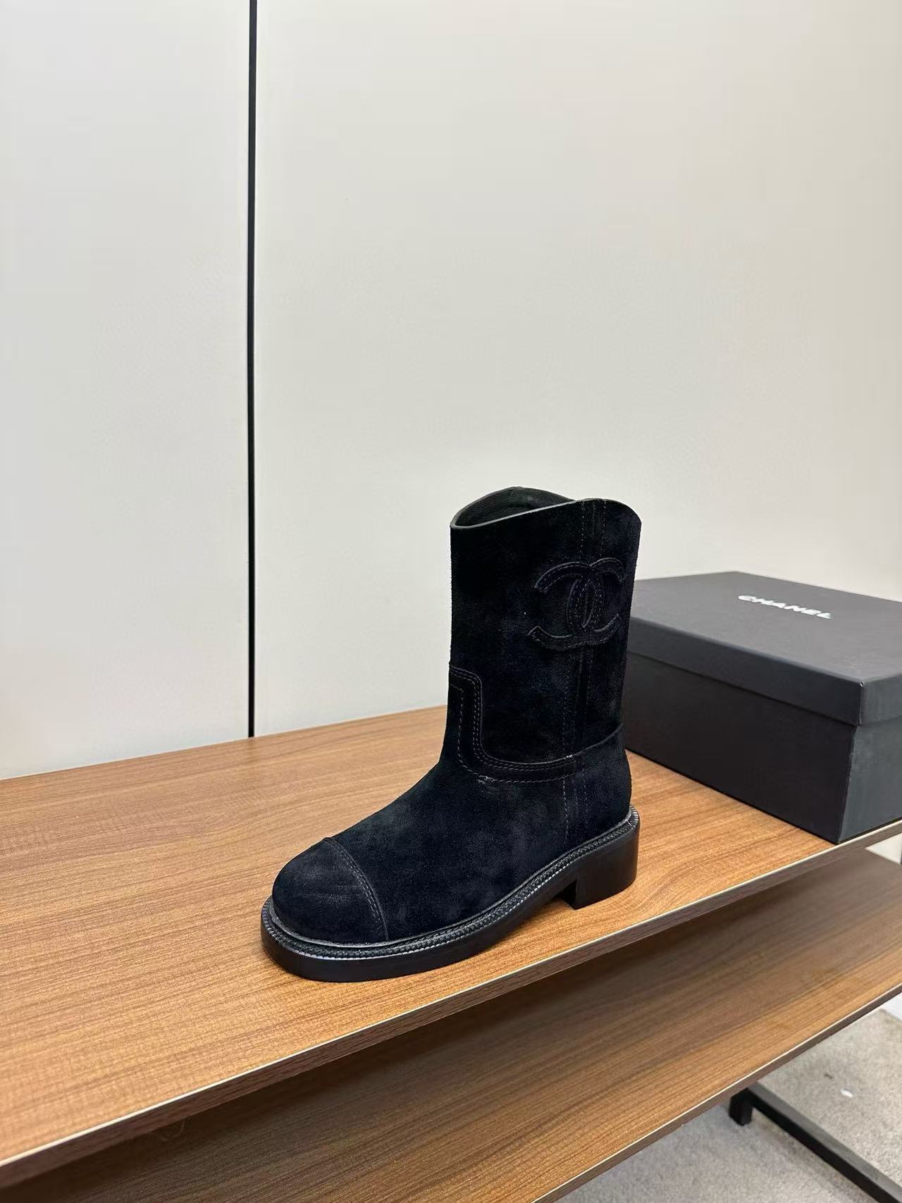 CHANE1 高品質ダブルCディアスキンアンクルブーツ【50％割引+送料無料】