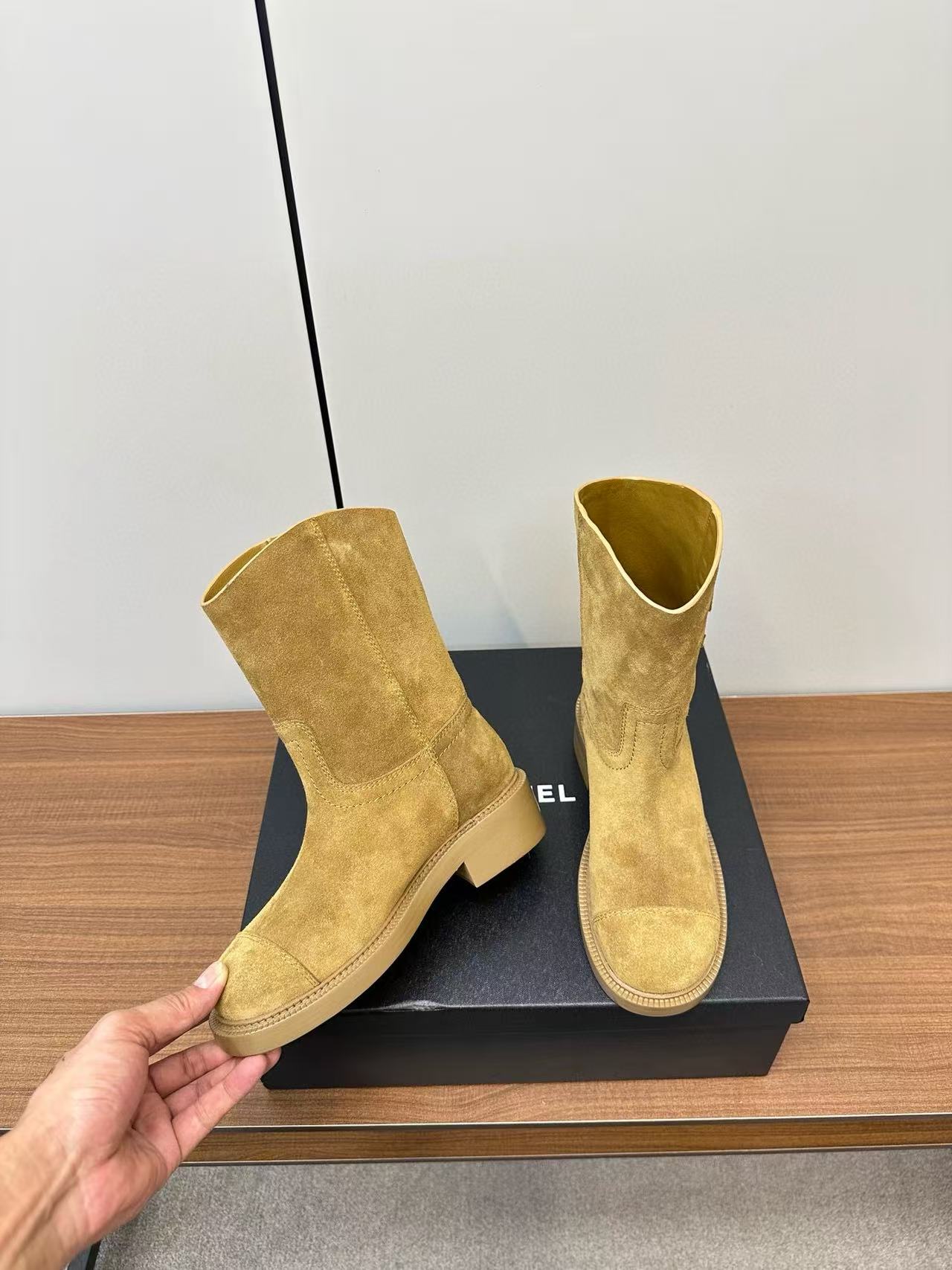 CHANE1 高品質ダブルCディアスキンアンクルブーツ【50％割引+送料無料】