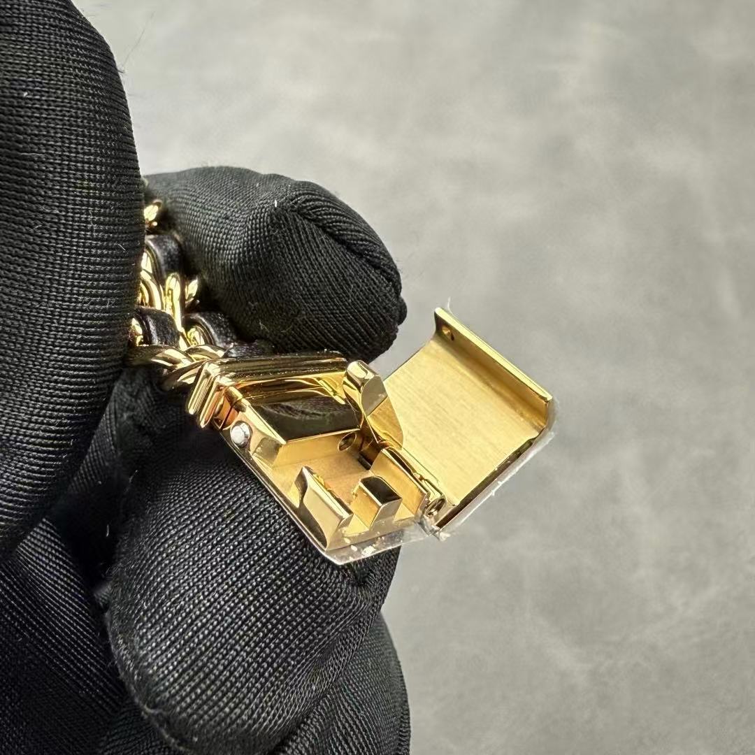 CHANE1 スクエアチェーン レディースウォッチ【50％割引+送料無料】