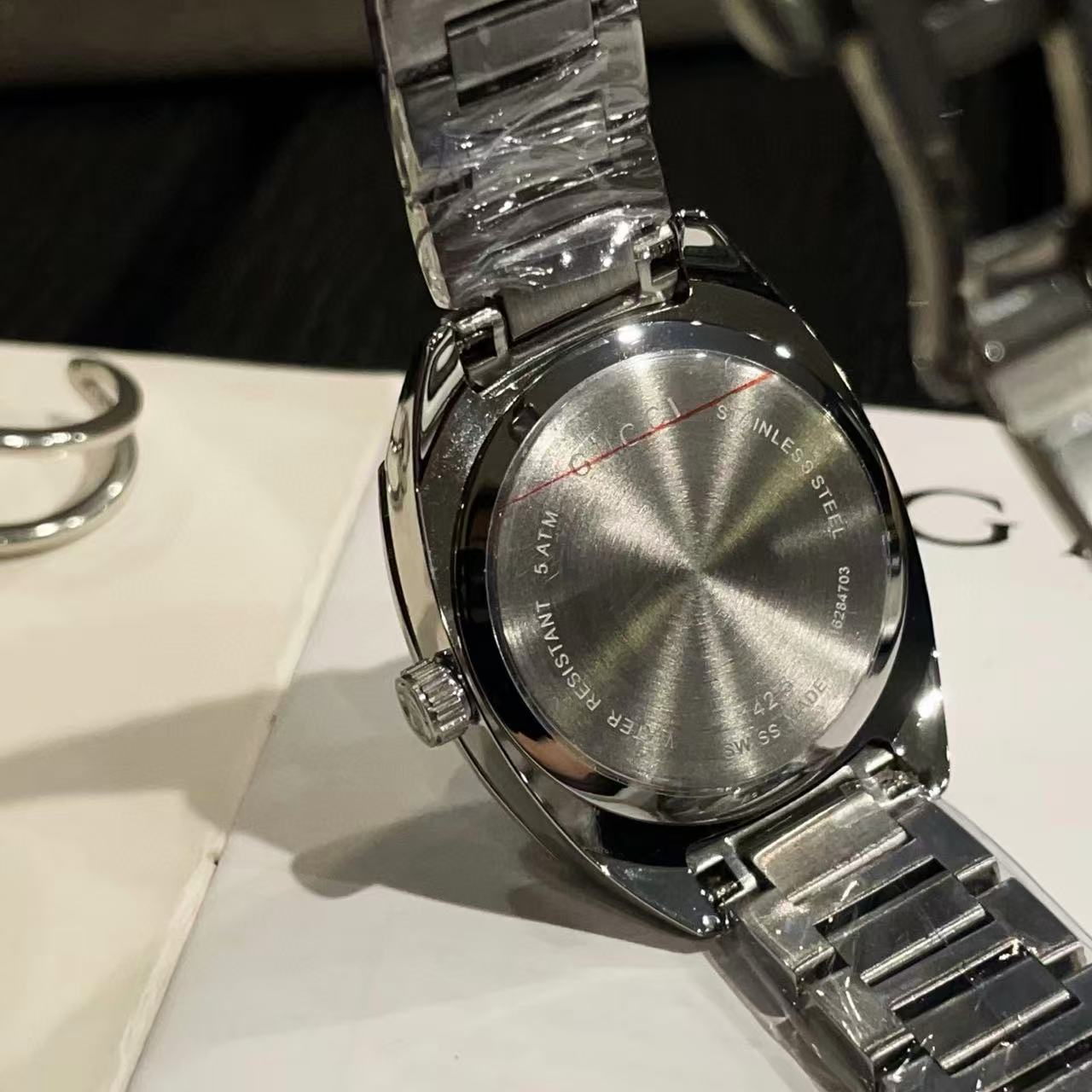 GUCC1 シンプルスチールストラップレディース腕時計【 50％割引+送料無料】