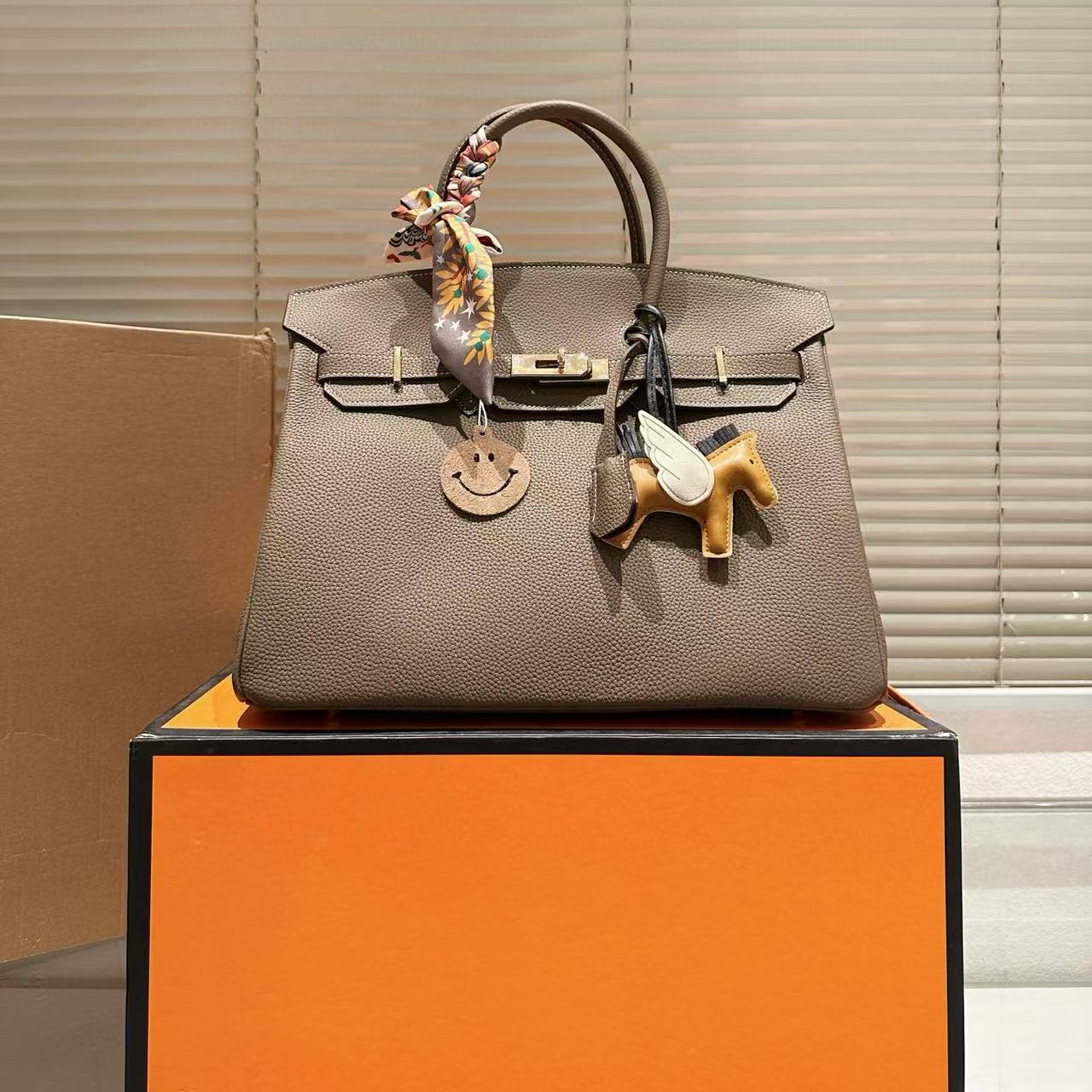 HERME5の高品質ハンドバッグ【50％割引+送料無料】