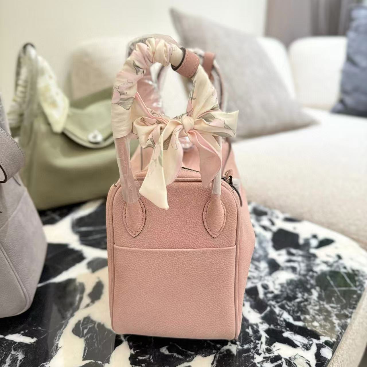 HERME5 lindy鹿革ショルダーバッグ【50％割引+送料無料】