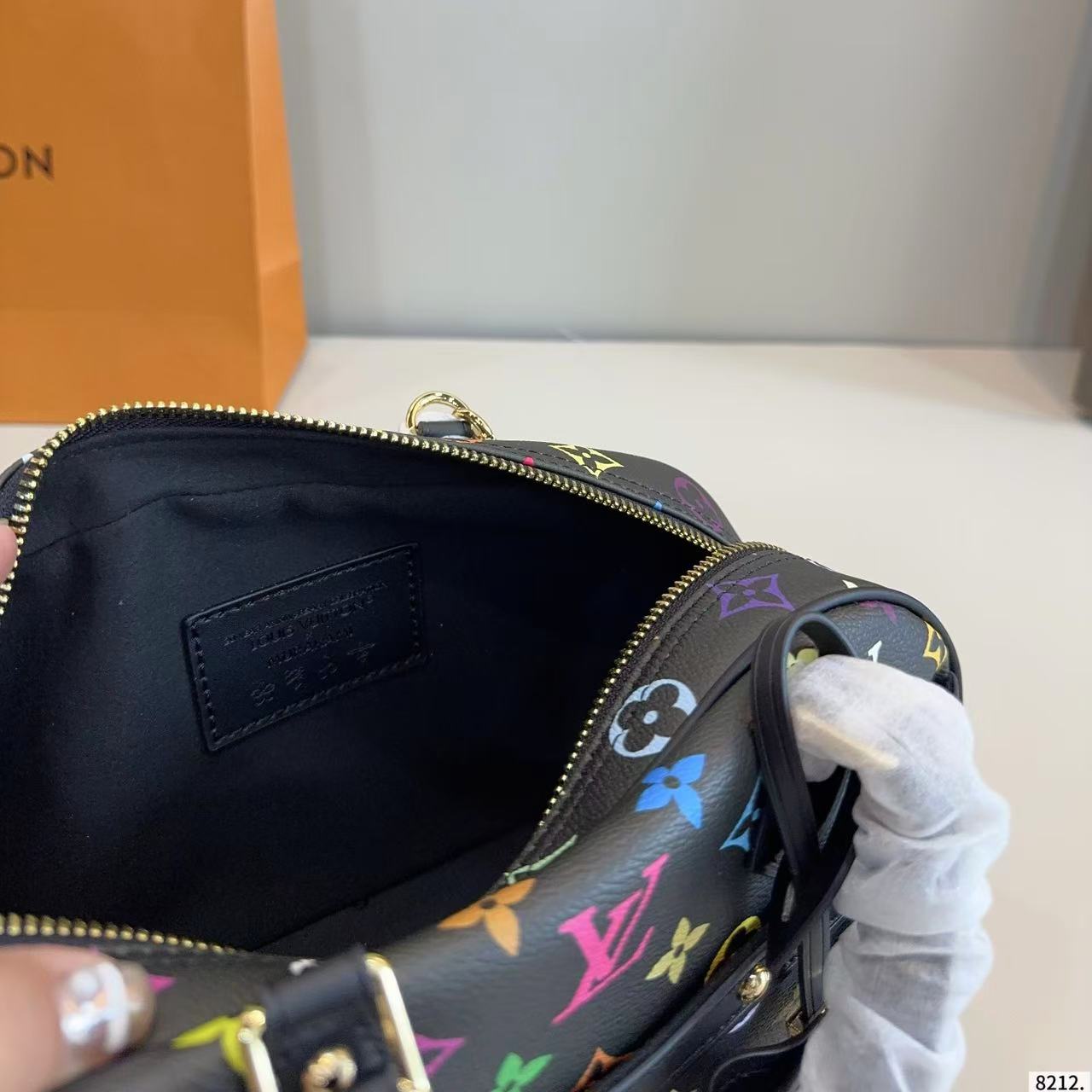 LVプリントのボウリングバッグ【50％割引+送料無料】