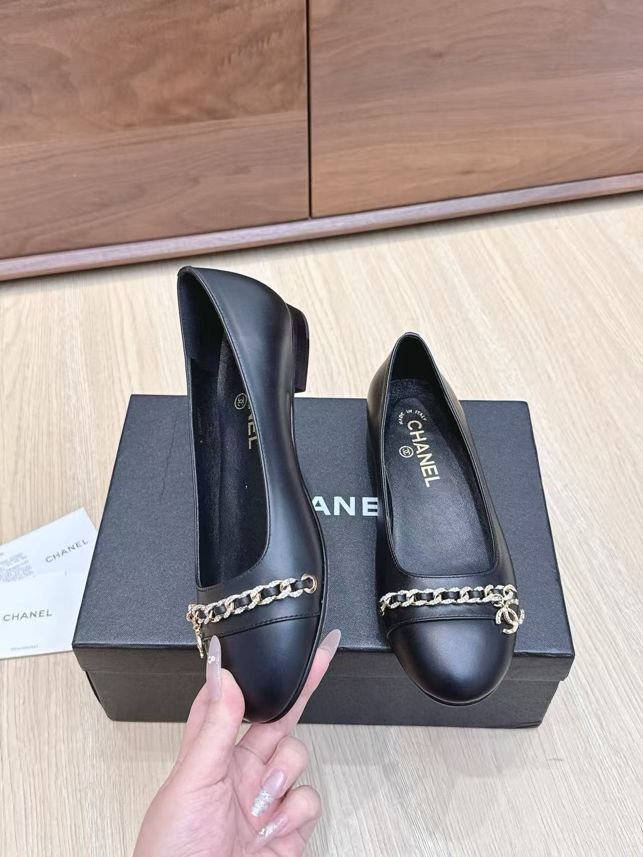 CHANE1 高品質ラウンドトゥチェーンフラットシューズ【50％割引+送料無料】