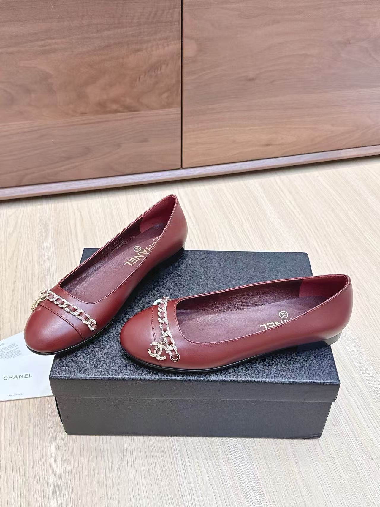 CHANE1 高品質ラウンドトゥチェーンフラットシューズ【50％割引+送料無料】