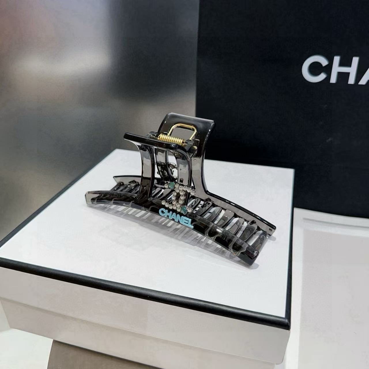 CHANE1 ダブルCレタークリップ【50％割引+送料無料】