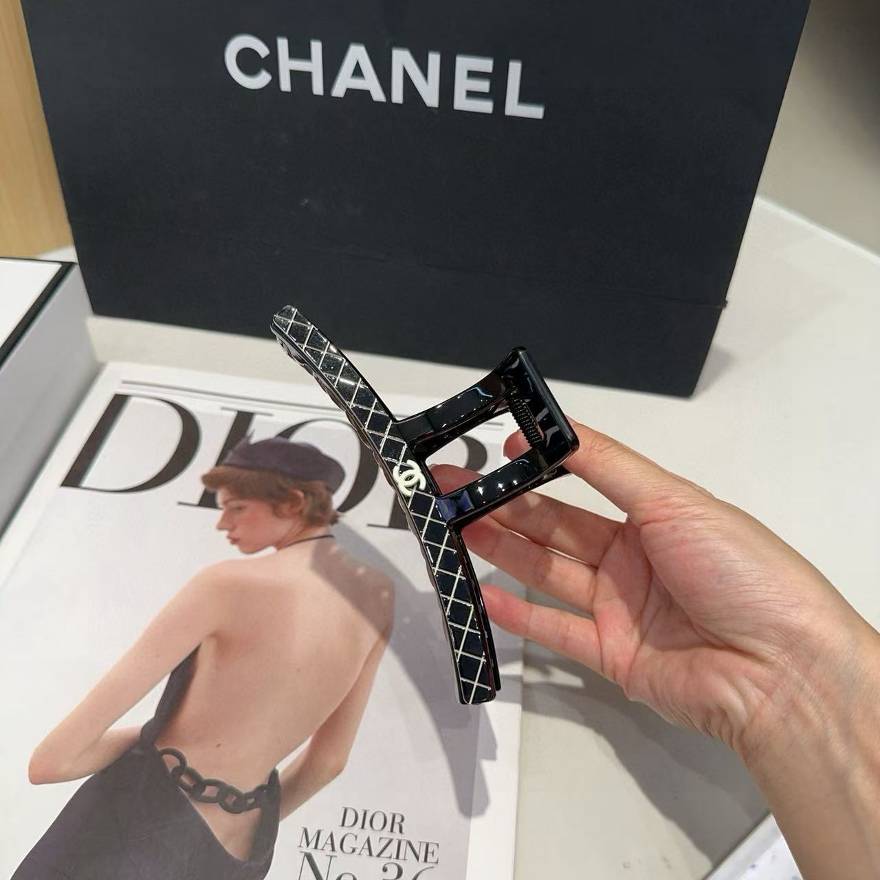 CHANE1 ダブルCグリッドグラブクリップ【50％割引+送料無料】