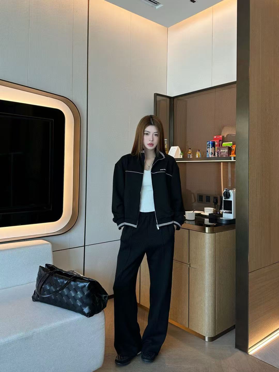 M1UM1U シンプルジャケット+パンツ ツーピースセット【50％割引+送料無料】