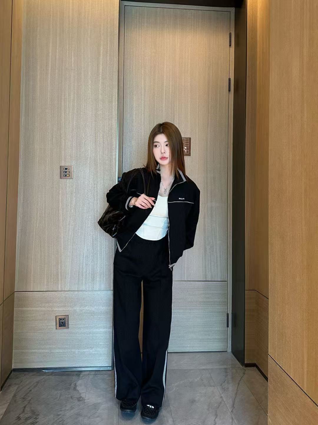 M1UM1U シンプルジャケット+パンツ ツーピースセット【50％割引+送料無料】