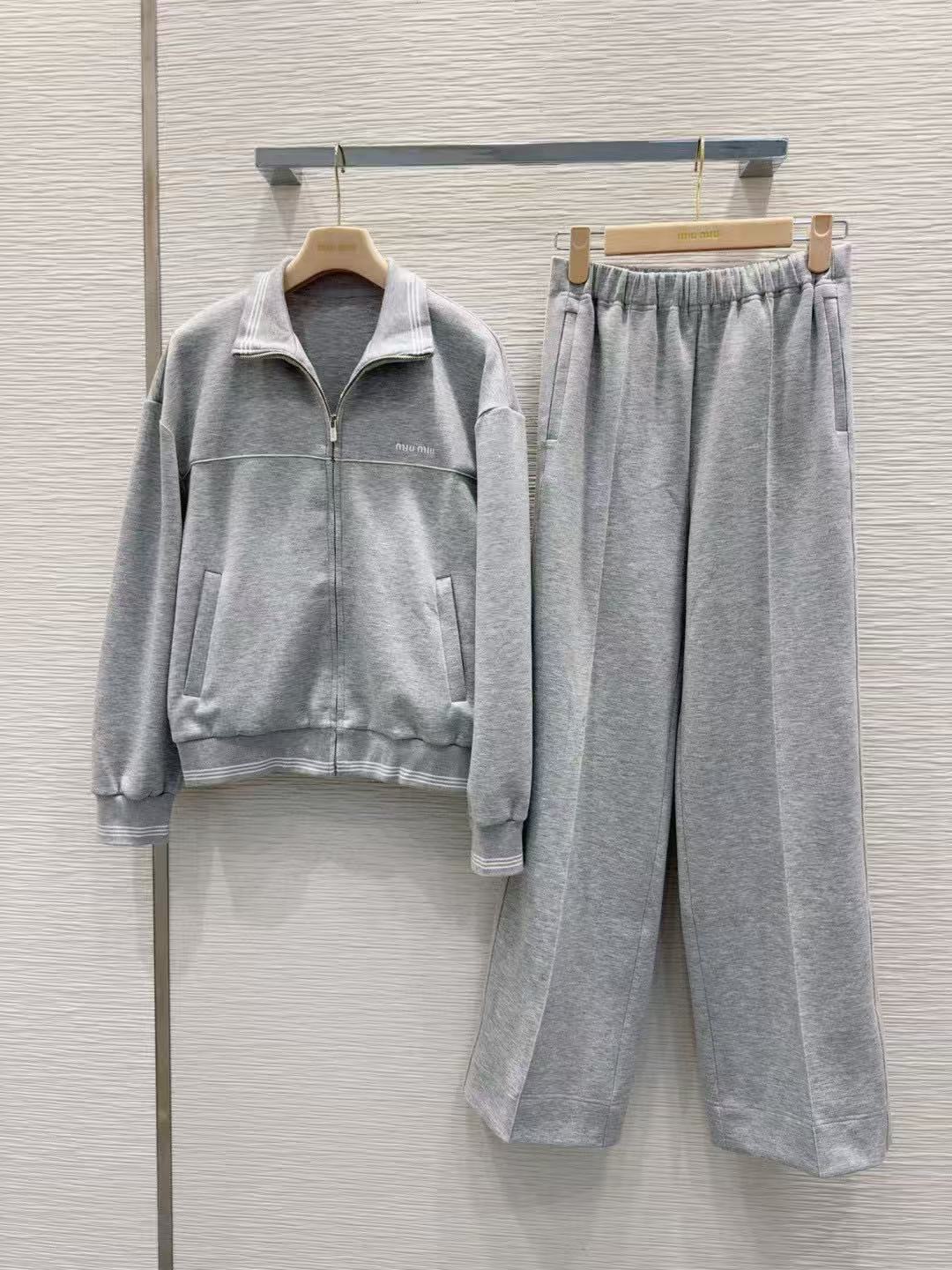 M1UM1U シンプルジャケット+パンツ ツーピースセット【50％割引+送料無料】