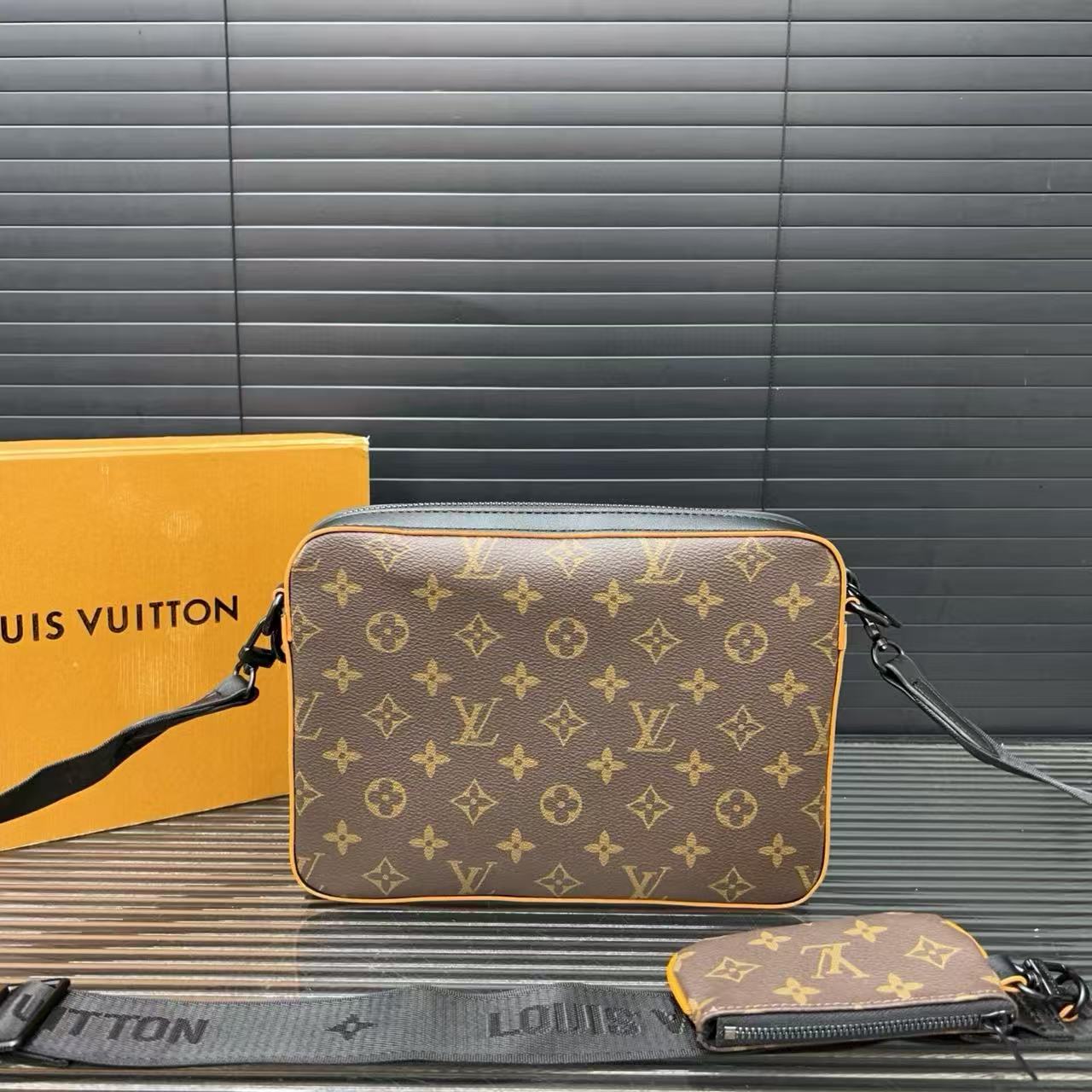 LV スリーインワン メンズ メッセンジャーバッグ【50％割引+送料無料】