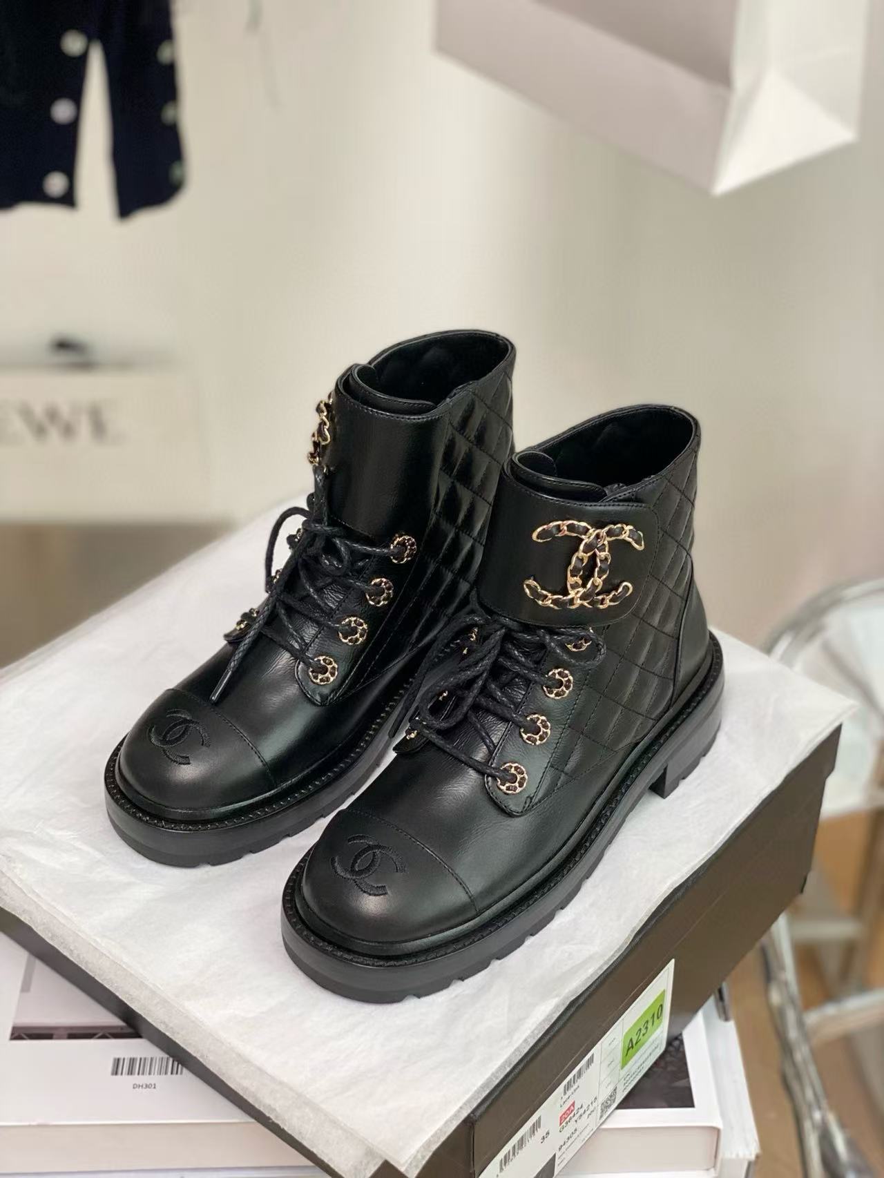 CHANE1 レースアップ ダブルC アンクルブーツ【50％割引+送料無料】