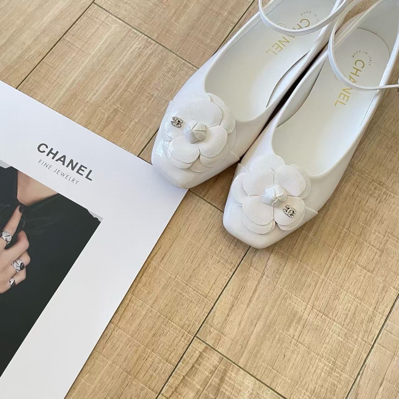 CHANE1 カメリア ラウンドトゥ フラットシューズ【50％割引+送料無料】