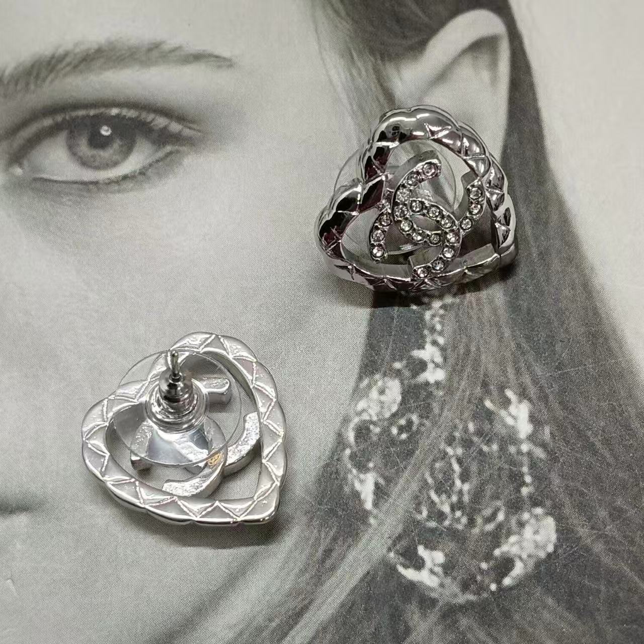 CHANE1 ピーチハート ダブルC イヤリング【50％割引+送料無料】