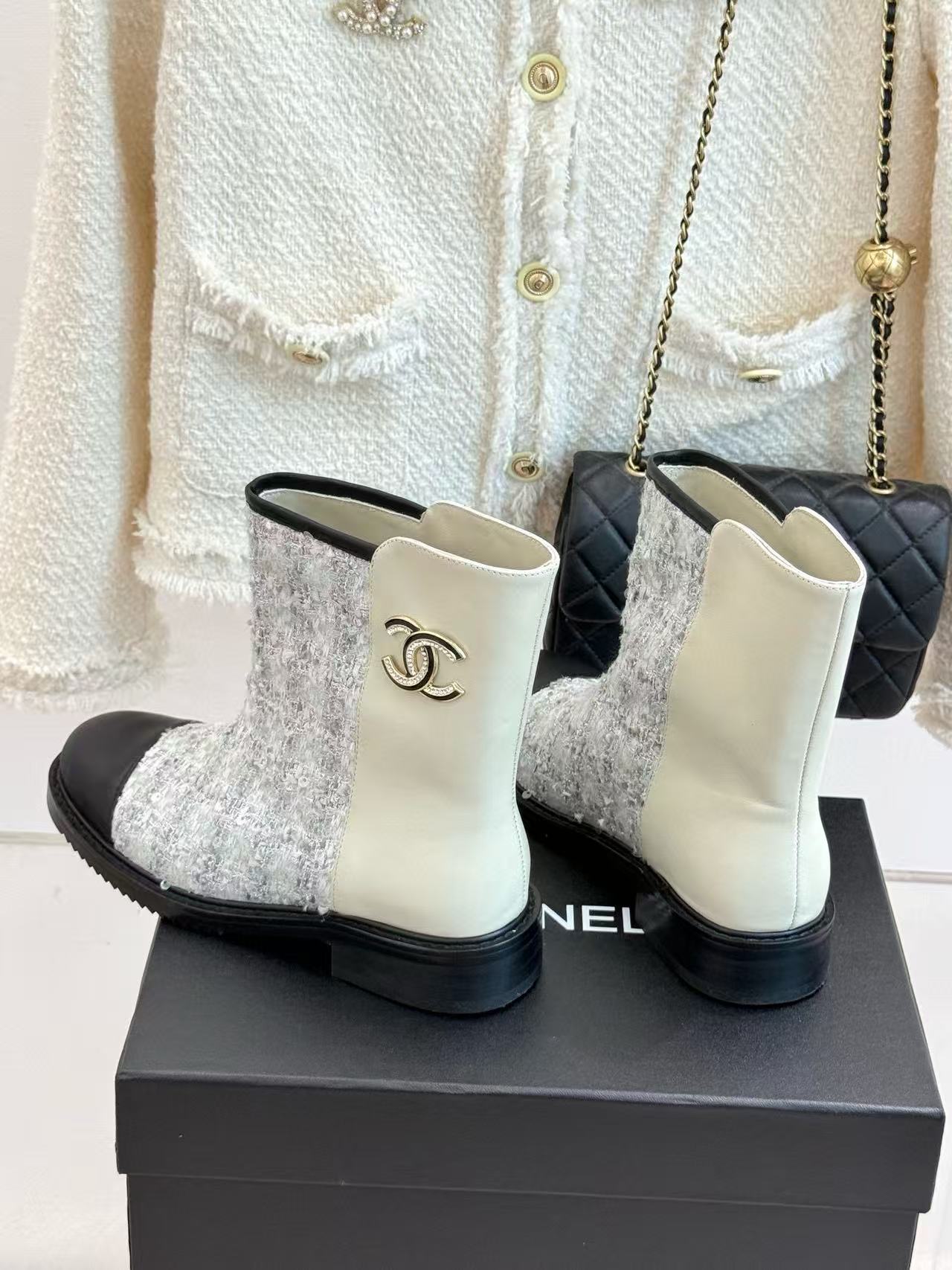 CHANE1 高品質ダブルCカラーマッチングスパンコールアンクルブーツ【50％割引+送料無料】