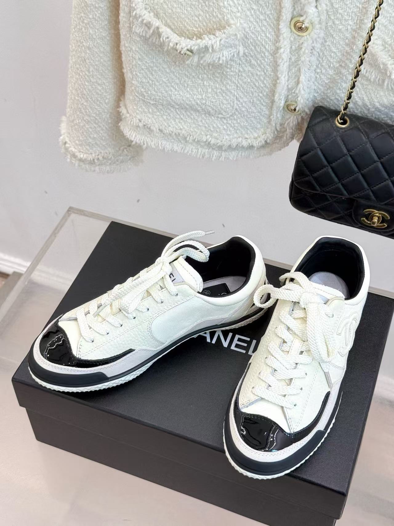 CHANE1 高品質ダブルCカジュアルシューズ【50％割引+送料無料】