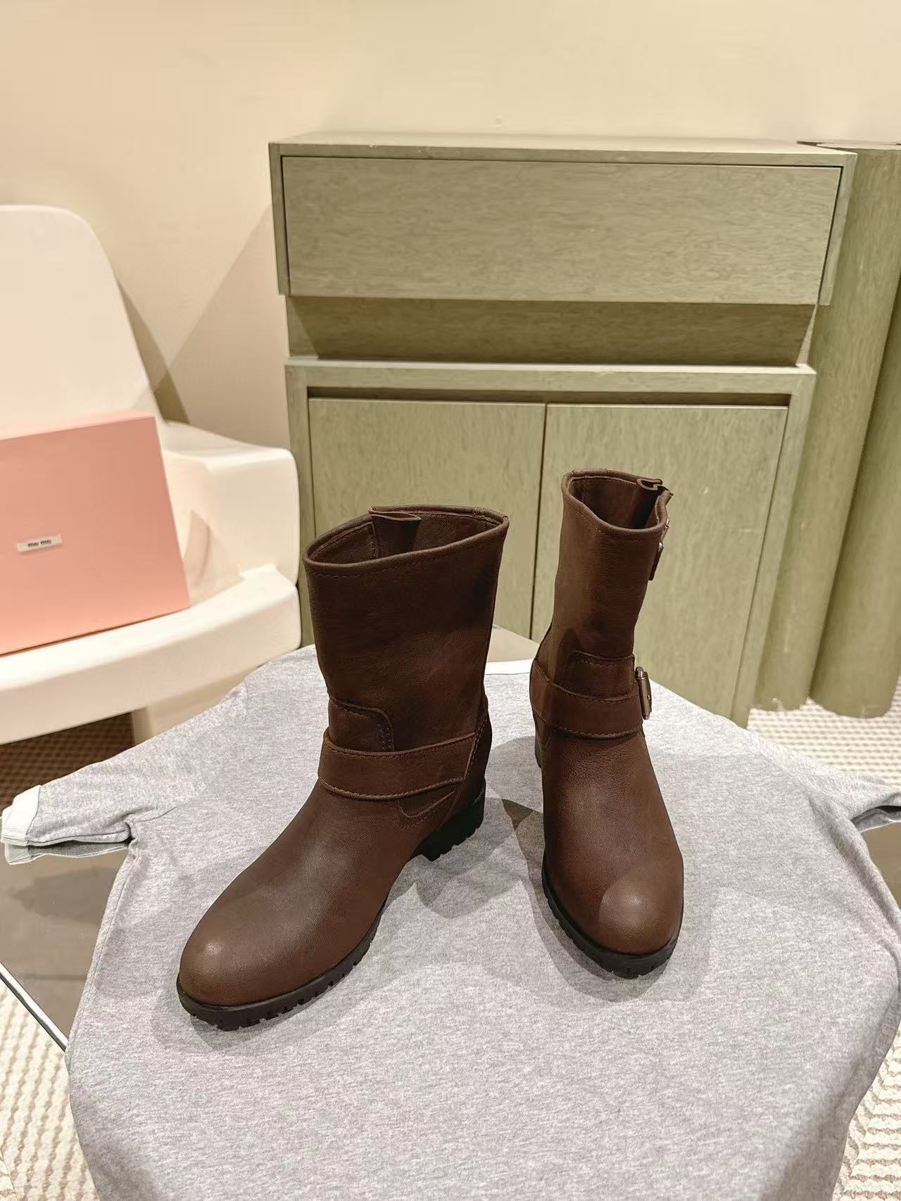 M1UM1U 高品質シンプルアンクルブーツ【50％割引+送料無料】