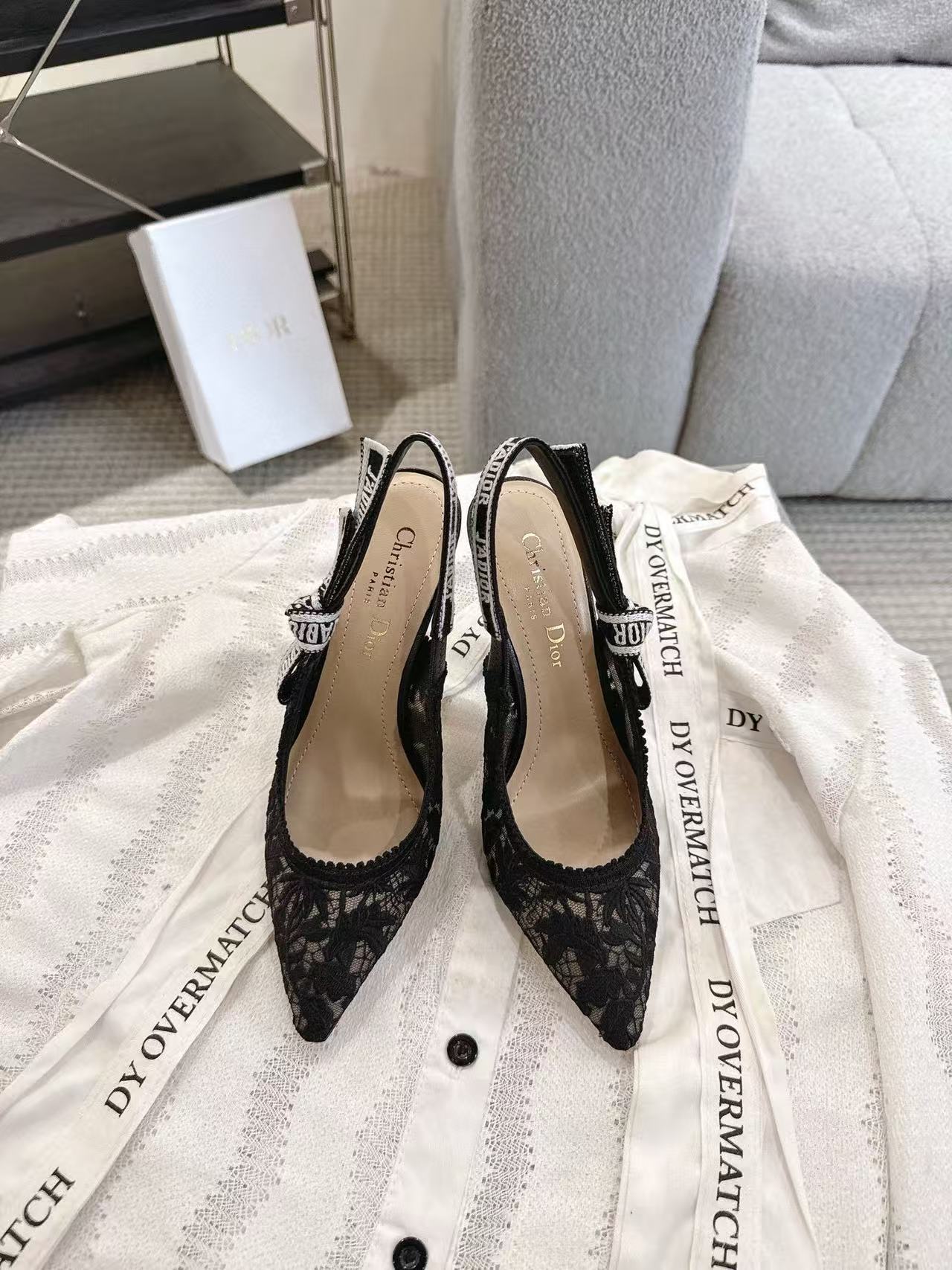 DI0Rの高品質レースポインテッドハイヒール【50％割引+送料無料】