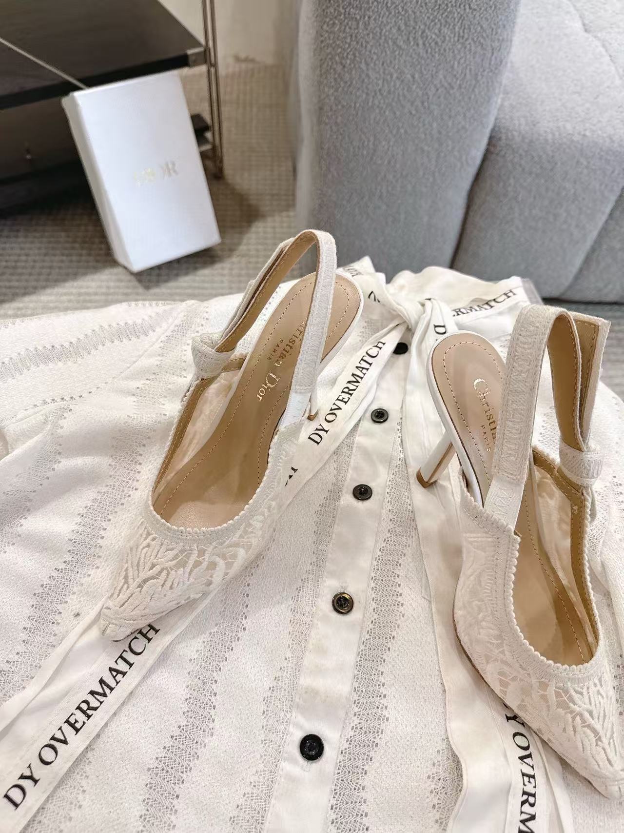 DI0Rの高品質レースポインテッドハイヒール【50％割引+送料無料】