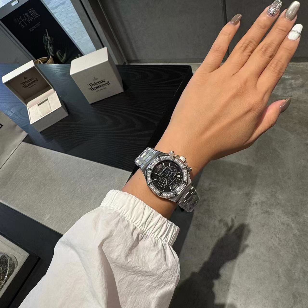 Audemarsp1gueダイヤモンドをあしらったレディース腕時計【50％割引+送料無料】