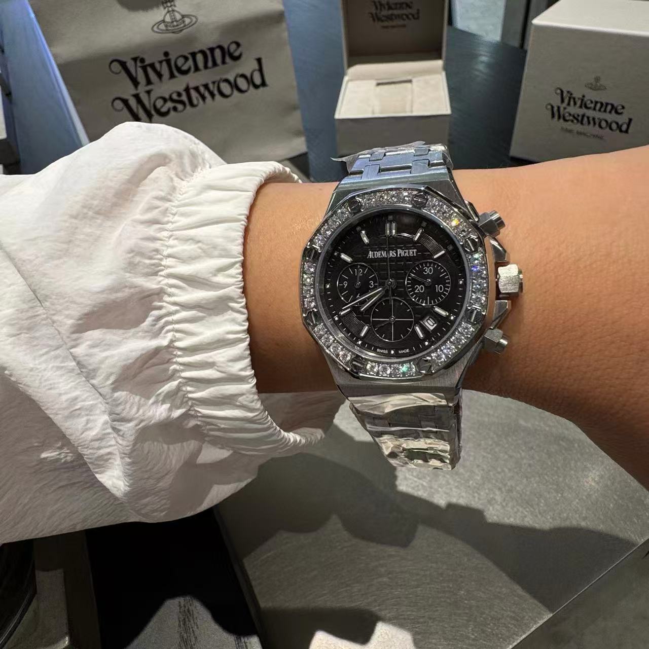 Audemarsp1gueダイヤモンドをあしらったレディース腕時計【50％割引+送料無料】