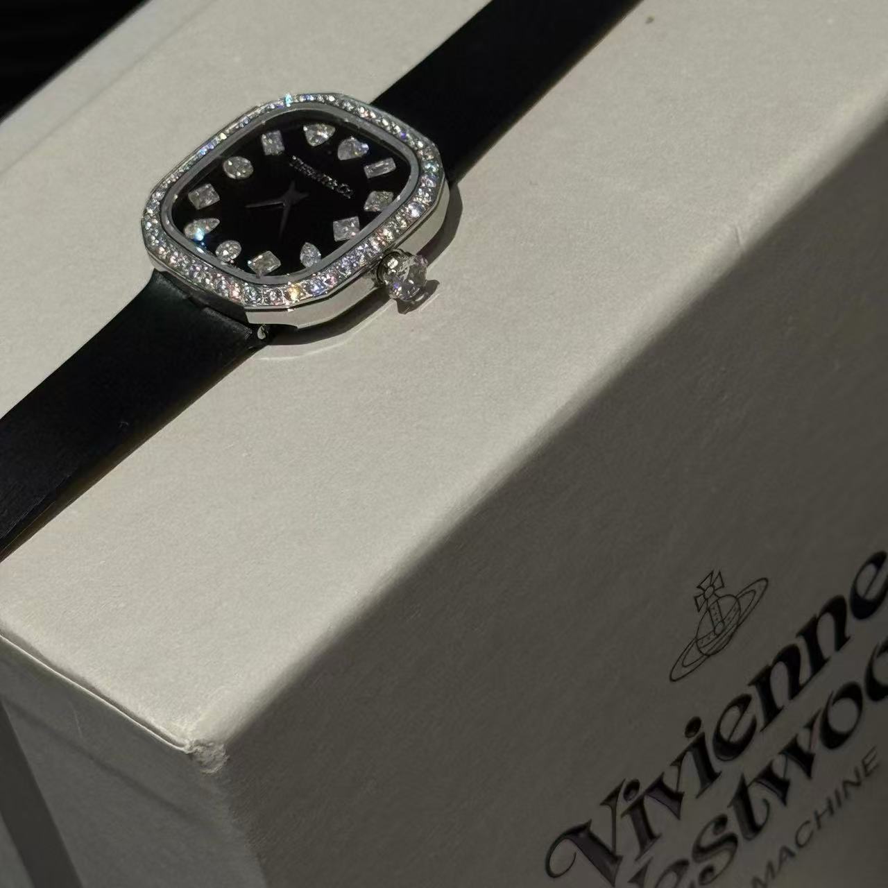 T1ffanyスクエアダイヤモンドレディースウォッチ【50％割引+送料無料】