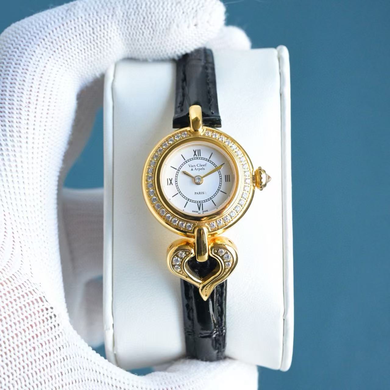 Van cefeef & Arpels ダイヤモンド レザーストラップ レディース 腕時計【50％割引+送料無料】 