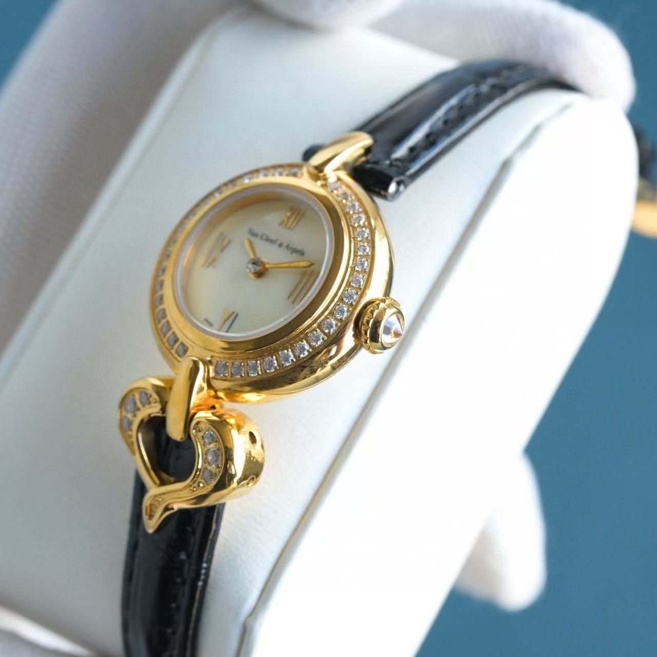 Van cefeef & Arpels ダイヤモンド レザーストラップ レディース 腕時計【50％割引+送料無料】 