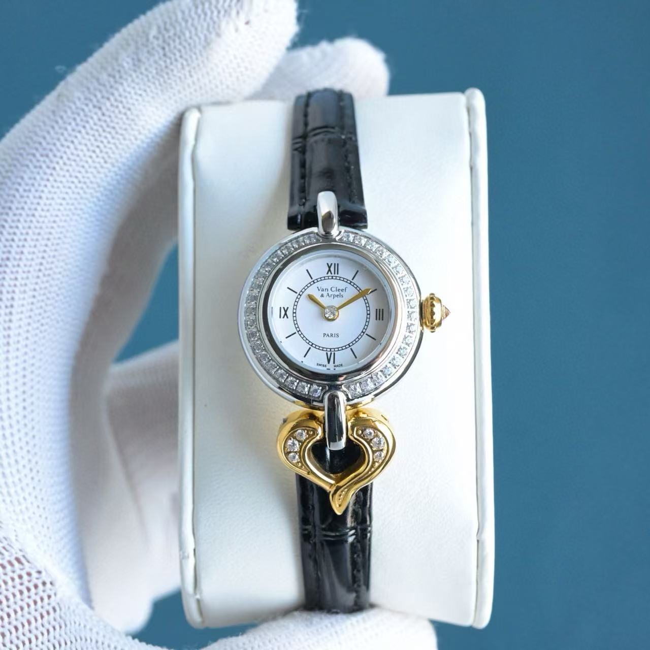 Van cefeef & Arpelsハート型ダイヤモンドレディースウォッチ【50％割引+送料無料】 