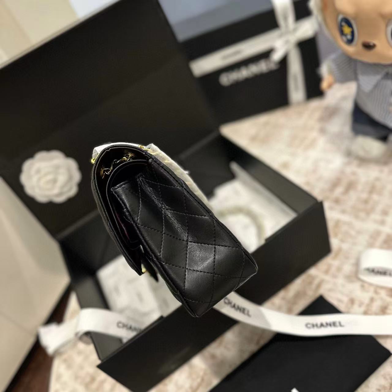 CHANE1 CF ゴールドバックル ラムスキン チェーンショルダーバッグ【50％割引+送料無料】