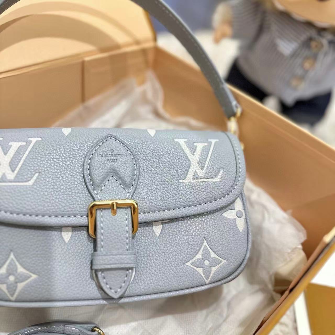 LVバゲットプリントハンドバッグ【50％割引+送料無料】