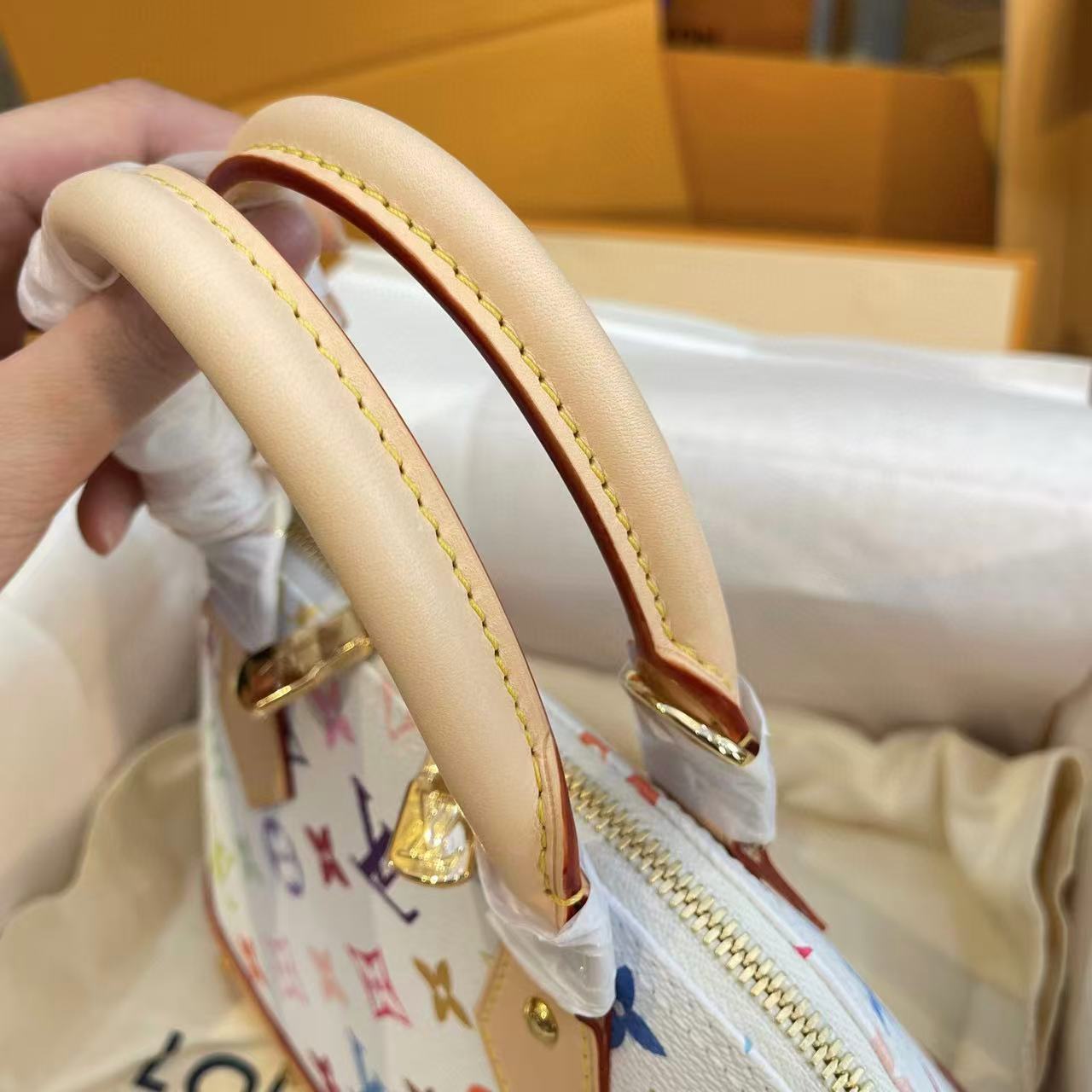 LV alma bbシェルバッグ【50％割引+送料無料】