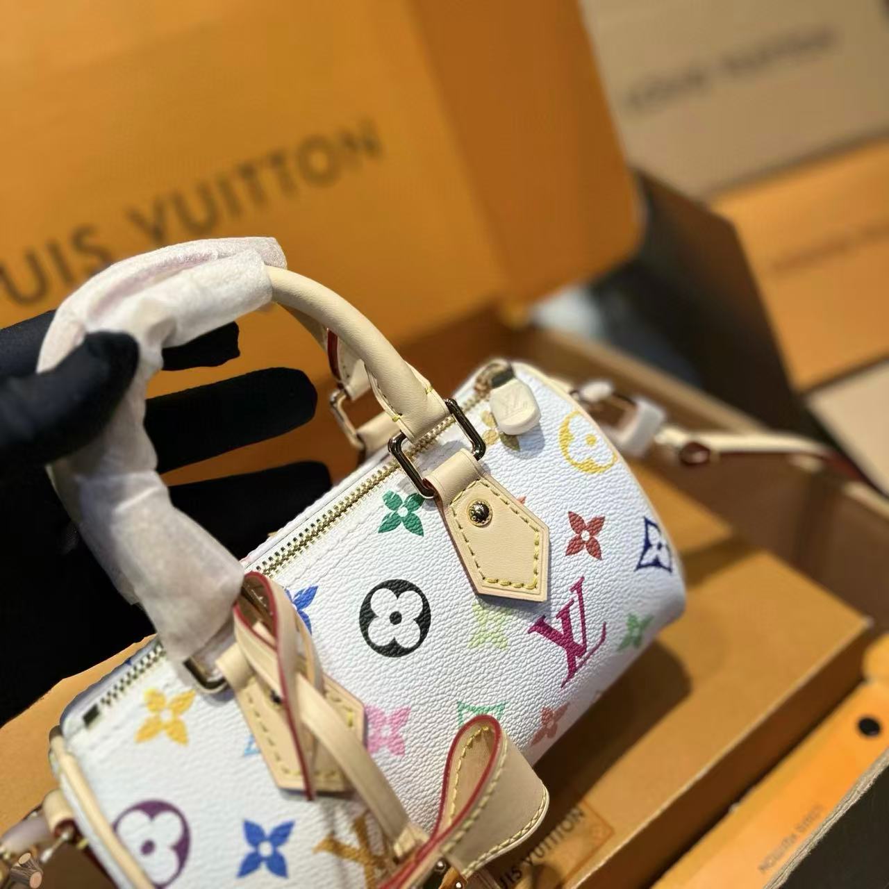 LV Nano Speedyハンドバッグ【50％割引+送料無料】