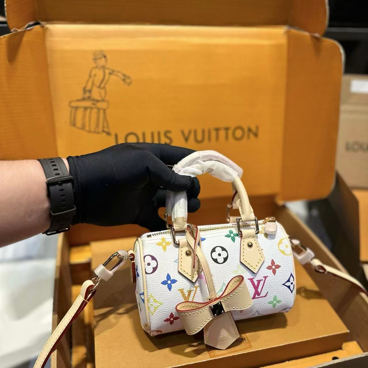 LV Nano Speedyハンドバッグ【50％割引+送料無料】