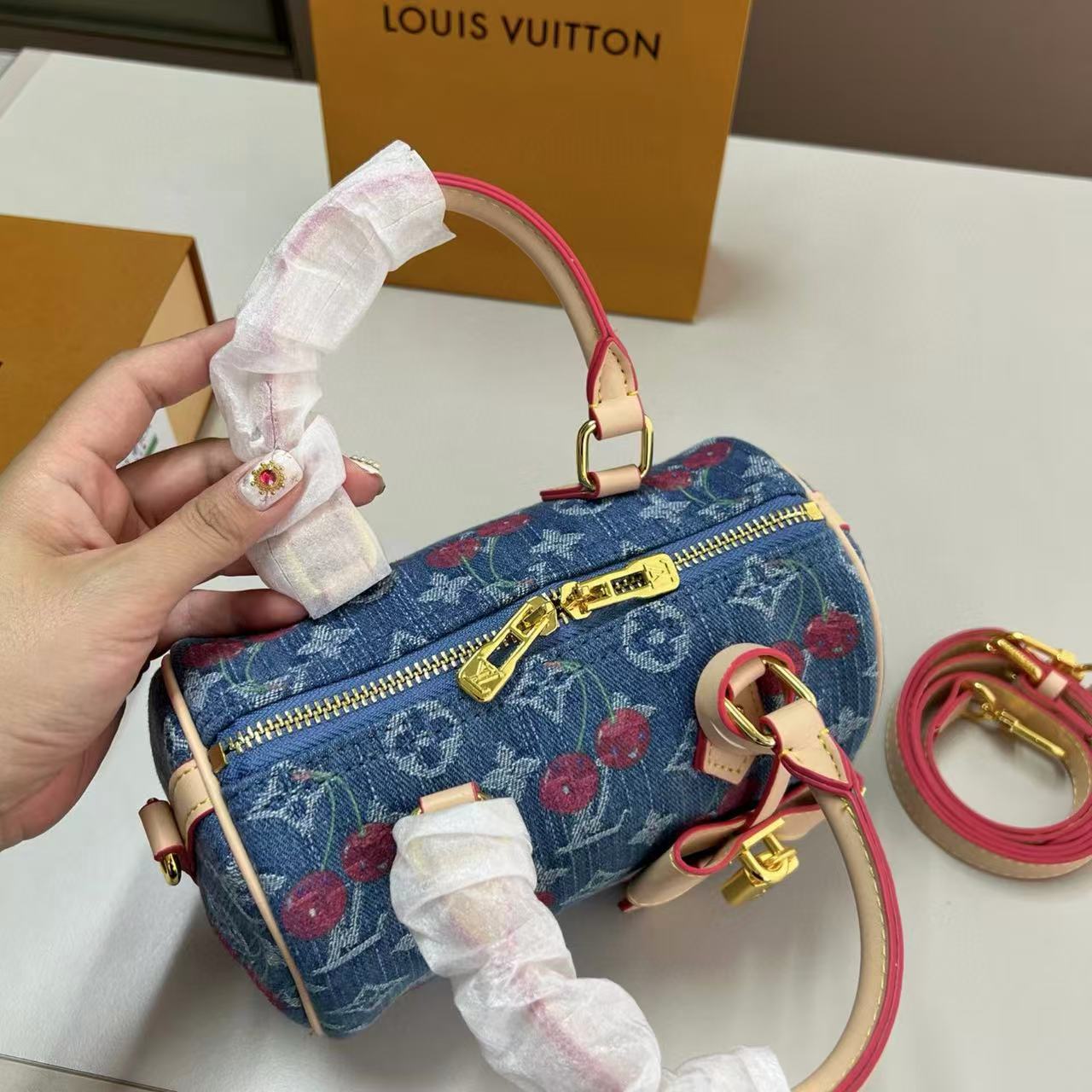 LVチェリーデニムハンドバッグ【50％割引+送料無料】