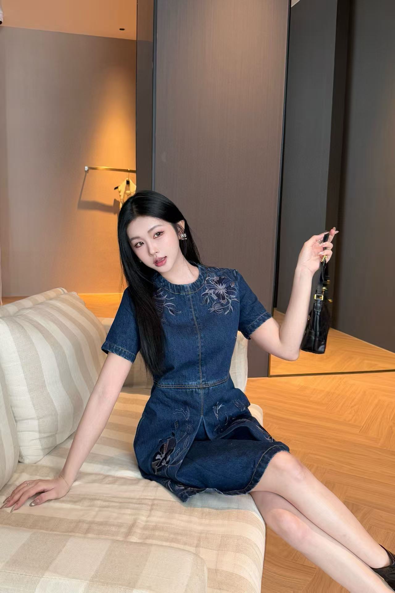 GUCC1 刺繍デニムドレス【50％割引+送料無料】