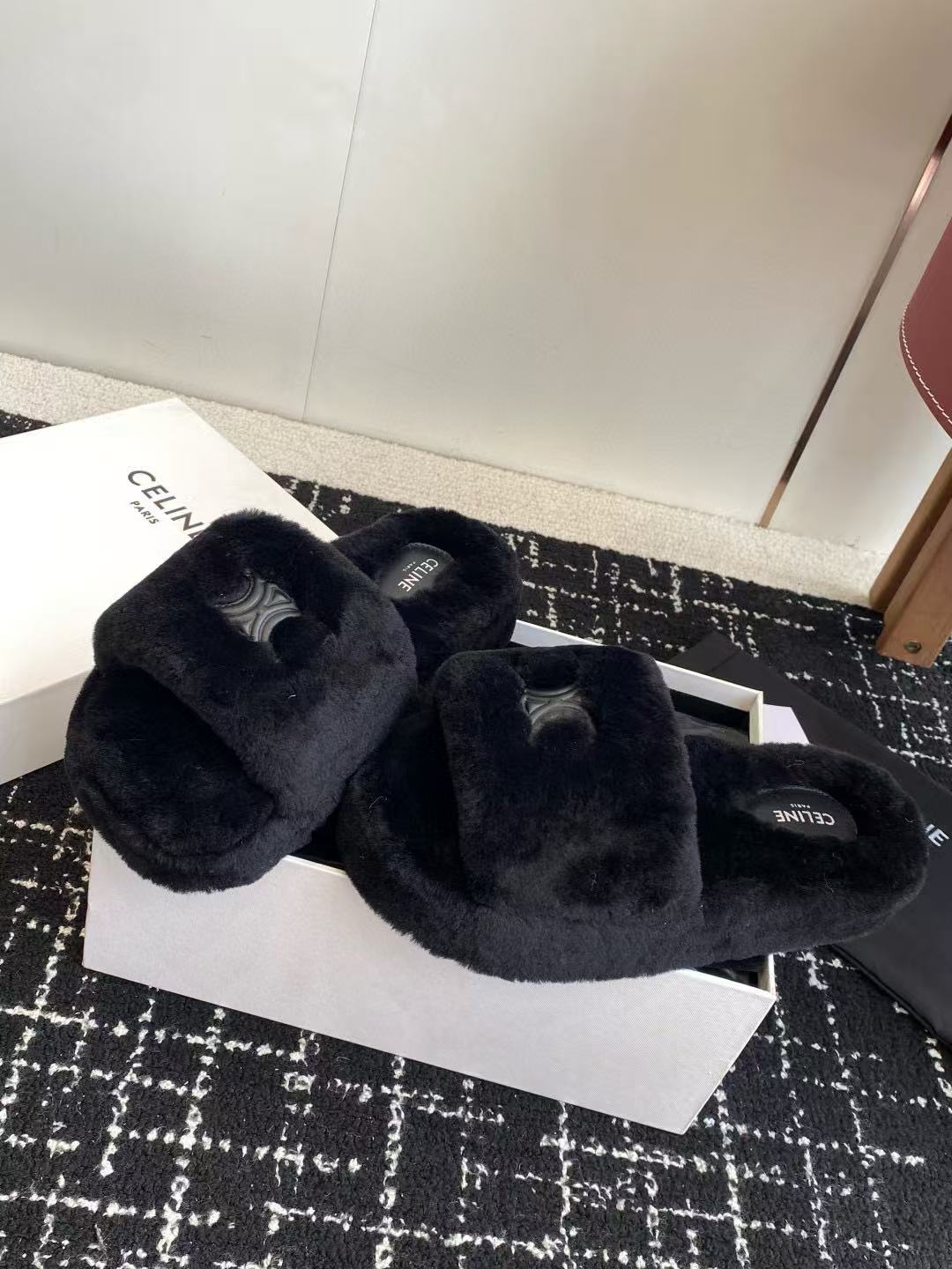 CEL1NEの高品質凱旋門ウールスリッパ【50％割引+送料無料】