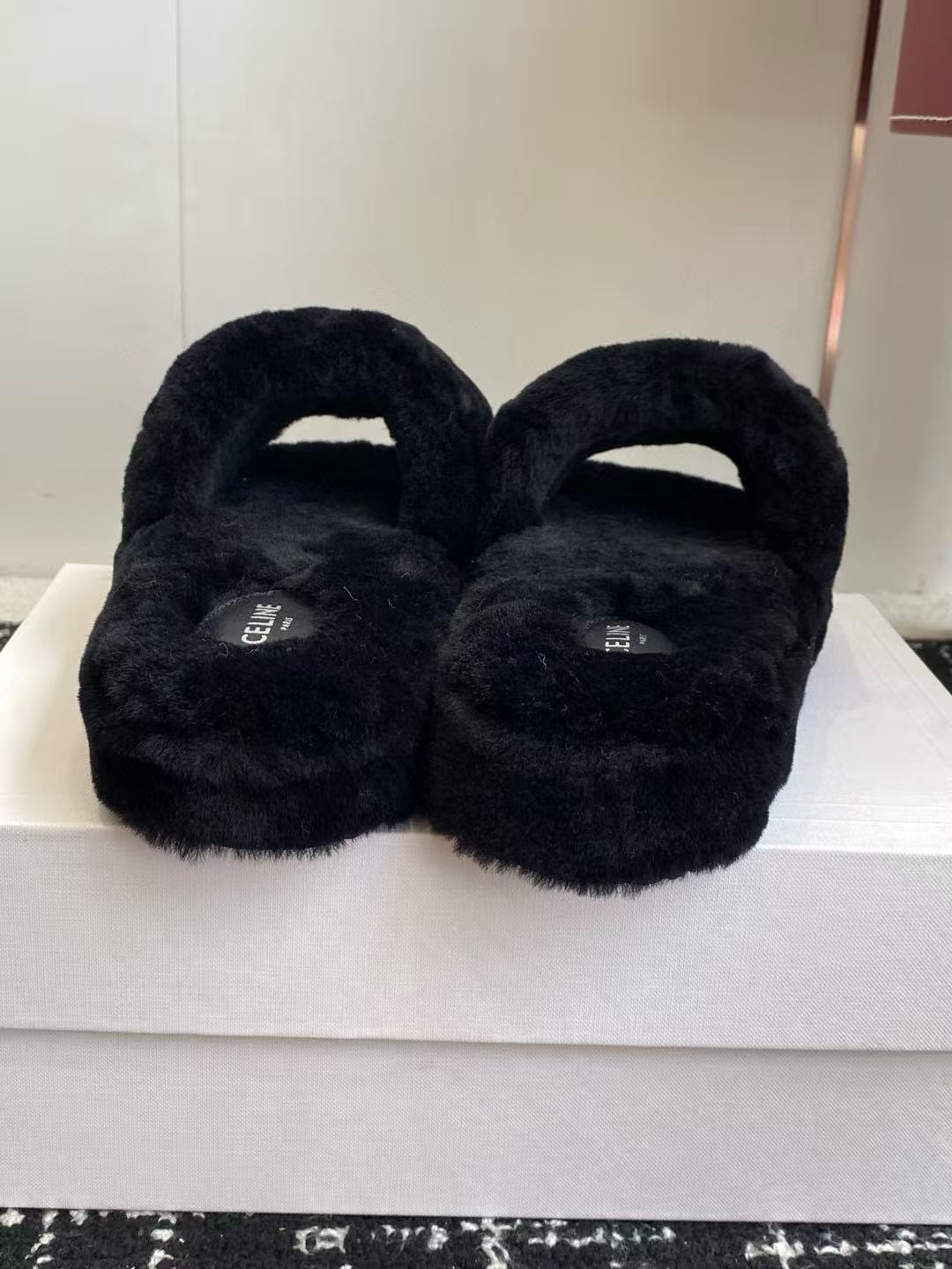 CEL1NEの高品質凱旋門ウールスリッパ【50％割引+送料無料】