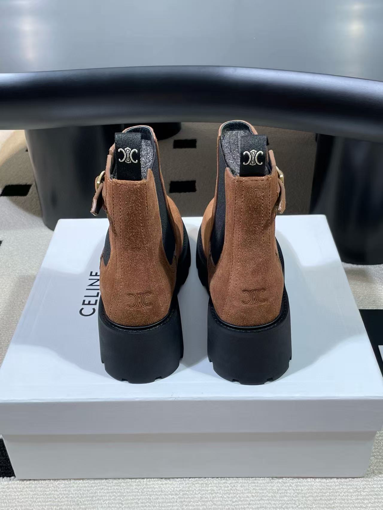 CEL1NE 高品質ディアスキンの秋冬用マーティンブーツ【50％割引+送料無料】