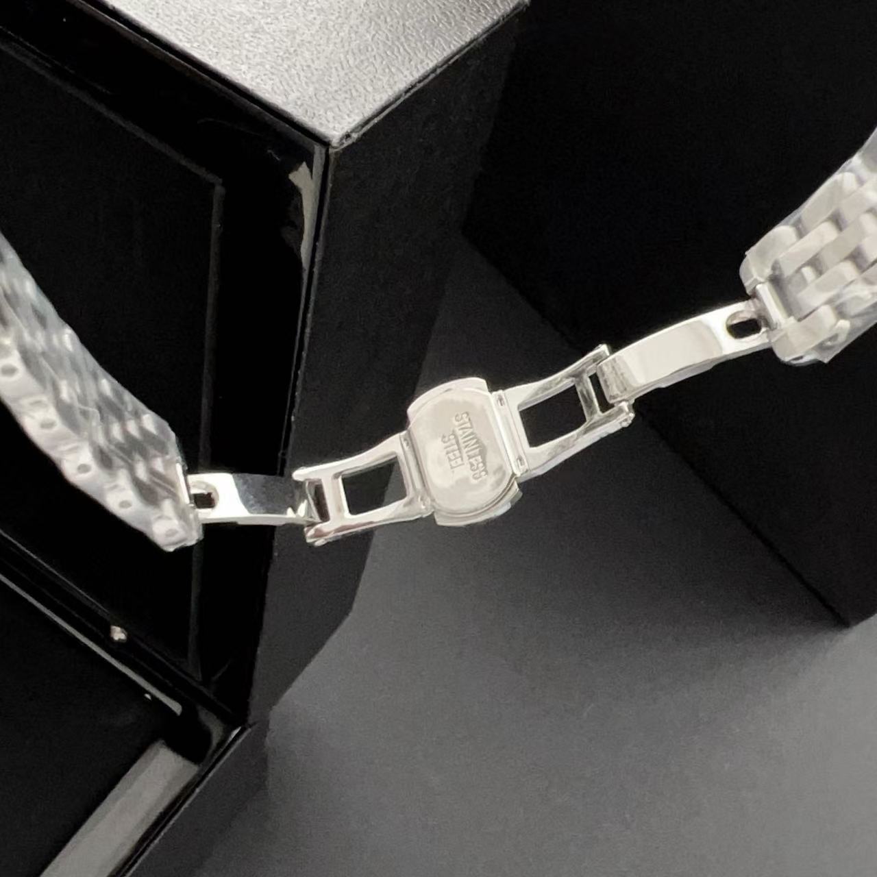 P1AGET スチールストラップ レディース腕時計【50％割引+送料無料】