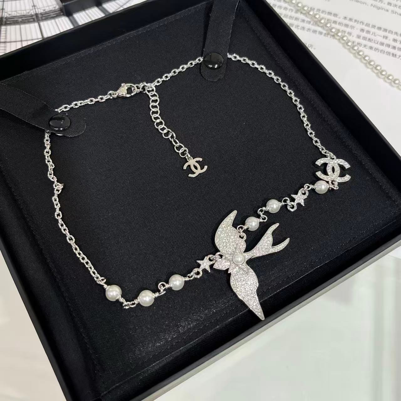 CHANE1 ダブルCパール スモールバードネックレス【50％割引+送料無料】