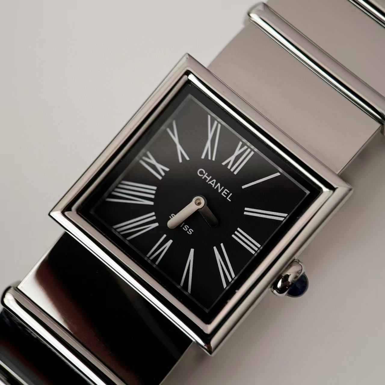 CHANE1 高品質 ブラック＆ホワイト シュガーキューブ スチールストラップ レディース腕時計【50％割引+送料無料】