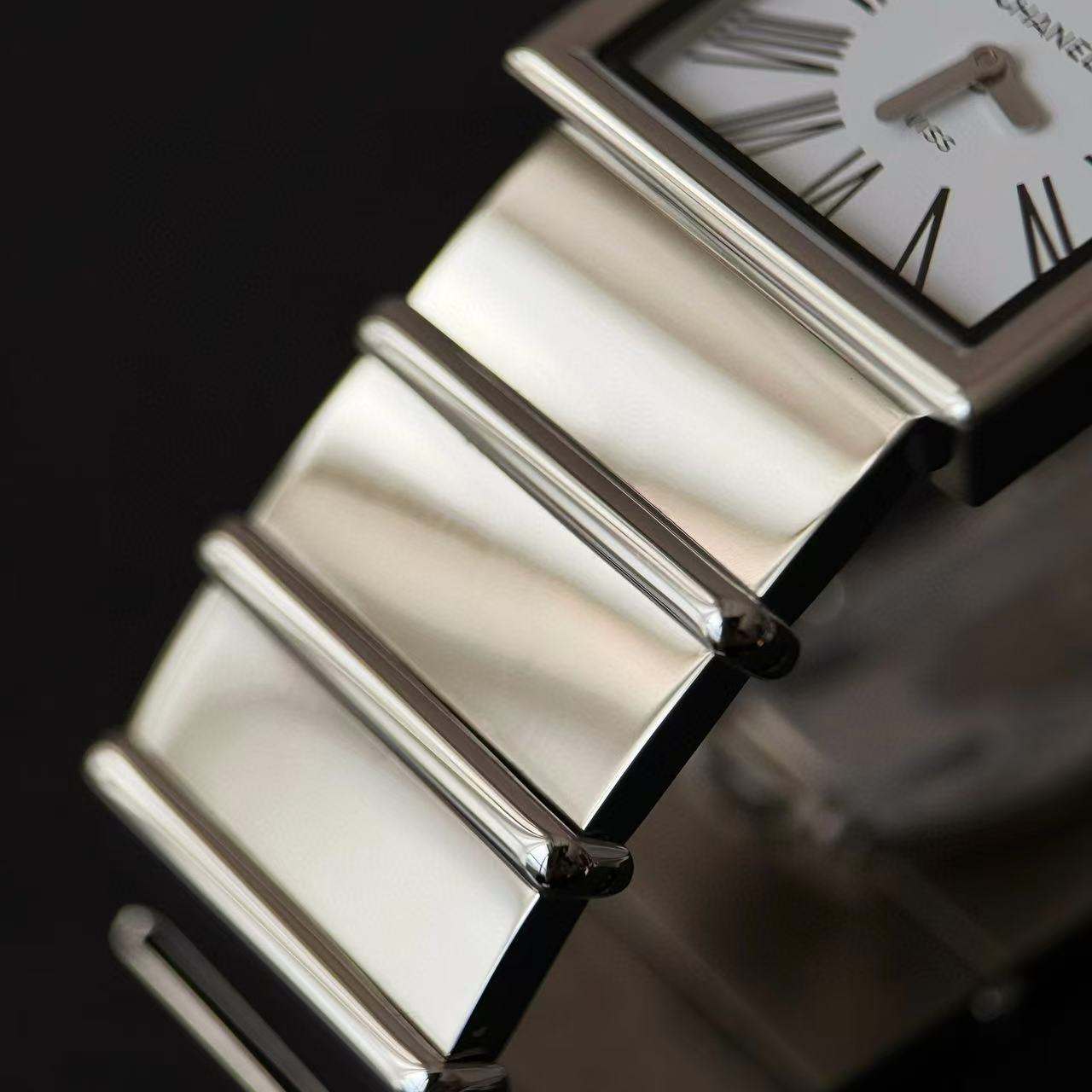 CHANE1 高品質 ブラック＆ホワイト シュガーキューブ スチールストラップ レディース腕時計【50％割引+送料無料】